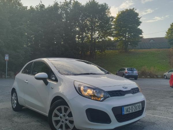 Kia Rio Hatchback, Petrol, 2014, White