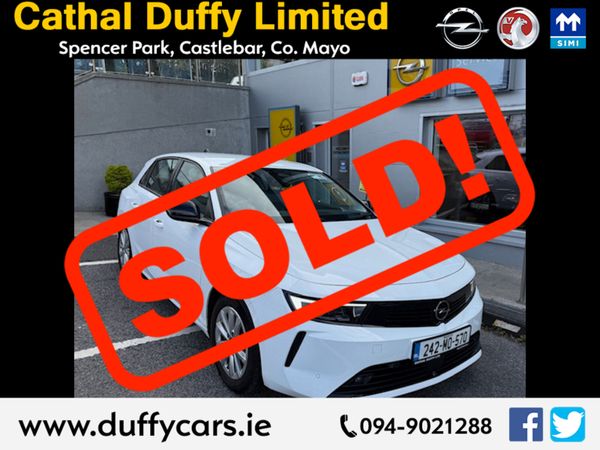 Opel Astra Hatchback, Petrol, 2024, White