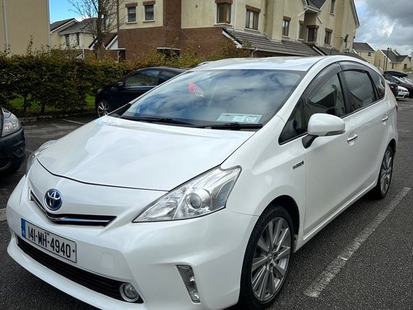 Toyota Prius MPV, Petrol Hybrid, 2014, White