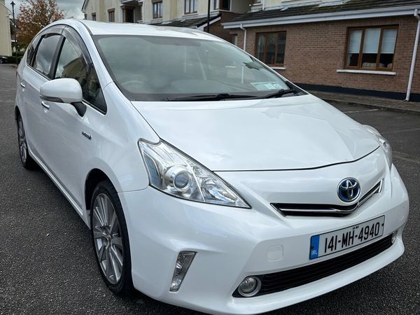 Toyota Prius MPV, Petrol Hybrid, 2014, White