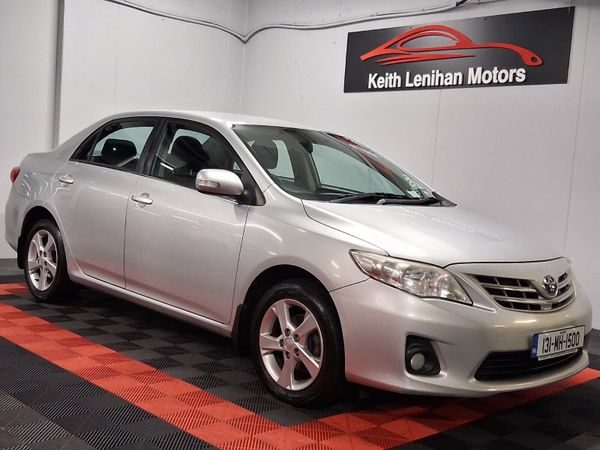 Toyota Corolla Saloon, Petrol, 2013, Silver