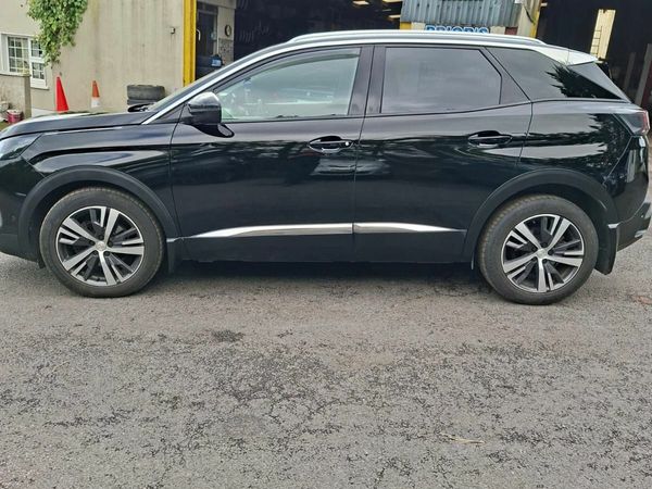 Peugeot 3008 MPV, Diesel, 2021, Black