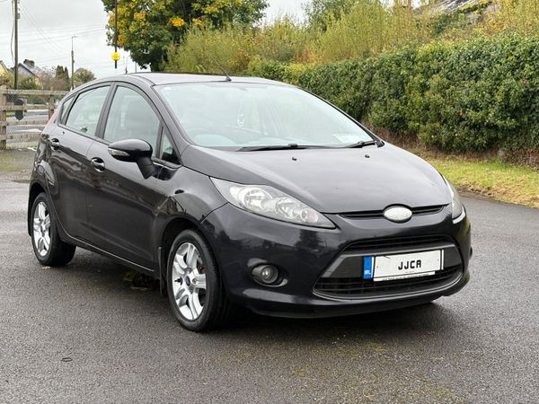 Ford Fiesta Hatchback, Petrol, 2009, Black