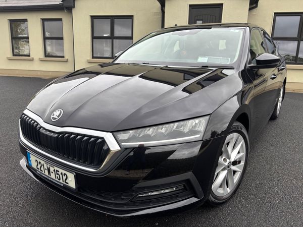 Skoda Octavia Saloon, Diesel, 2022, Black