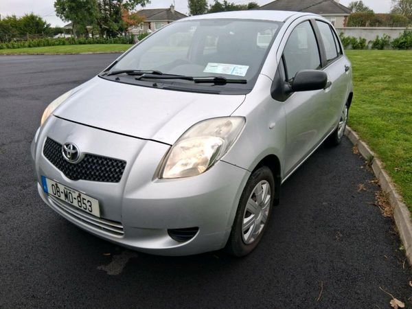Toyota Yaris Hatchback, Petrol, 2008, Silver