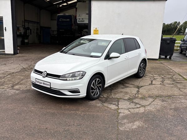 Volkswagen Golf Hatchback, Diesel, 2019, White