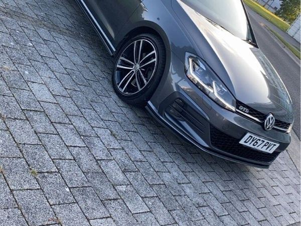 Volkswagen Golf Hatchback, Diesel, 2017, Grey