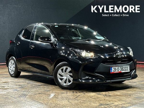 Toyota Yaris Hatchback, Petrol, 2021, Black