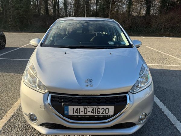 Peugeot 208 Hatchback, Diesel, 2014, Silver