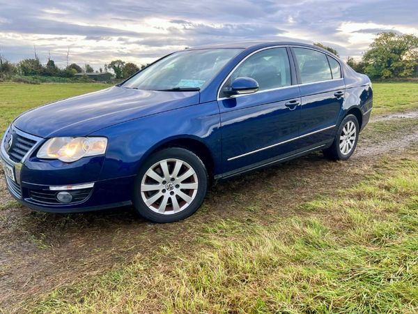 Volkswagen Passat Saloon, Petrol, 2008, Blue