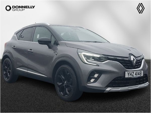 Renault Captur Hatchback, Petrol, 2021, Grey