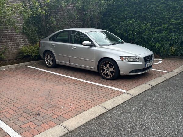 Volvo S40 Saloon, Ethanol Petrol, 2008, Silver