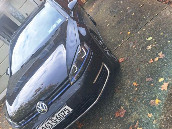 Volkswagen Golf Hatchback, Petrol Hybrid, 2016, Black