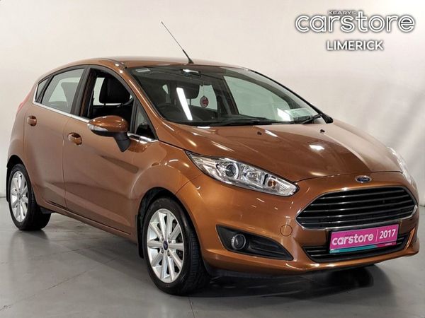 Ford Fiesta Hatchback, Petrol, 2017, Brown