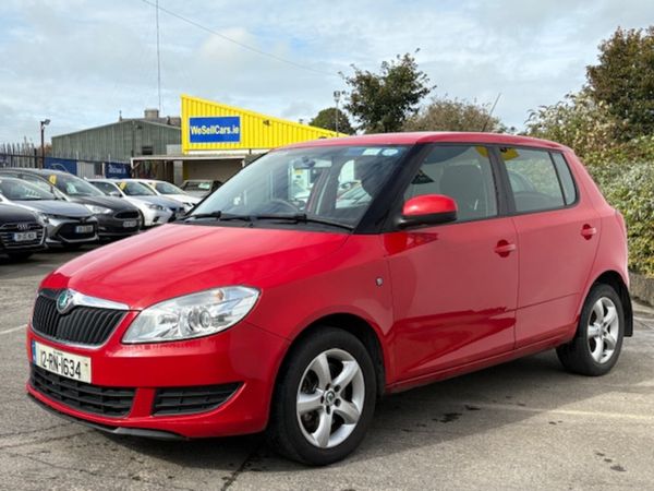 Skoda Fabia Hatchback, Diesel, 2012, Red