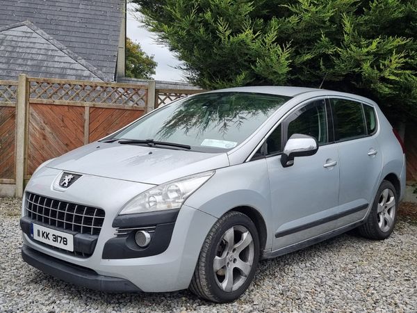Peugeot 3008 MPV, Diesel, 2011, Silver