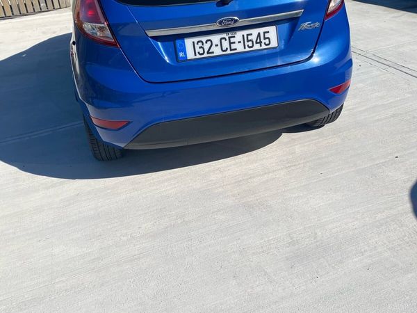 Ford Fiesta Hatchback, Petrol, 2013, Blue