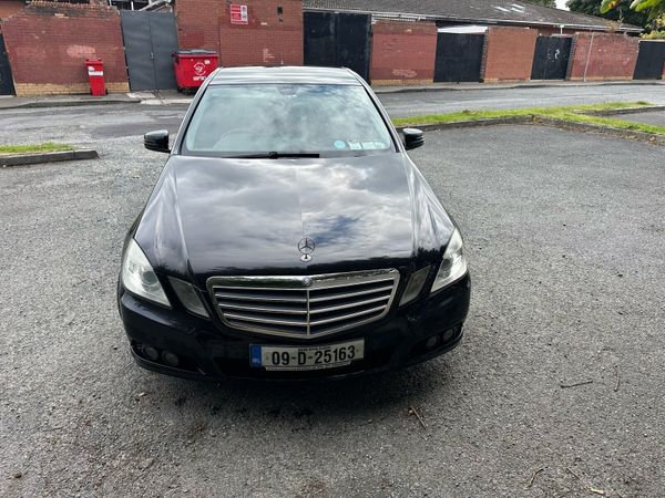 Mercedes-Benz E-Class Saloon, Diesel, 2009, Black