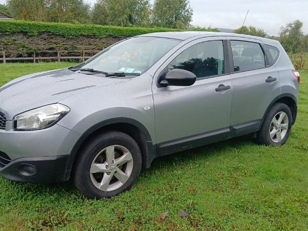 Nissan Qashqai Hatchback, Diesel, 2012, Blue