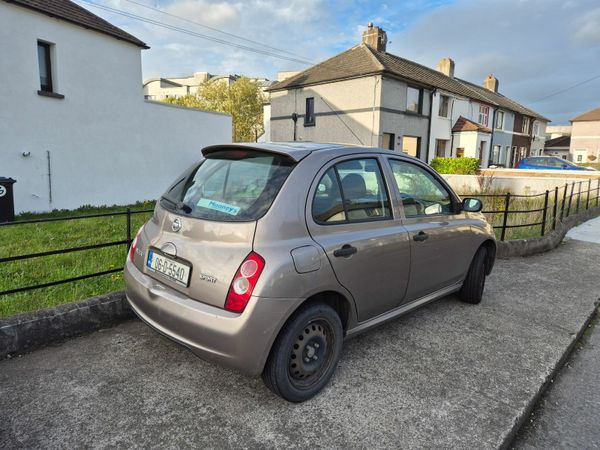 Nissan Micra Hatchback, Petrol, 2006, Gold