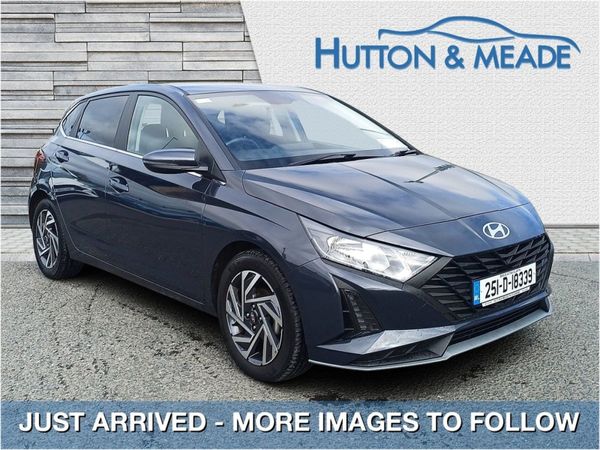 Hyundai i20 Hatchback, Petrol, 2025, Grey