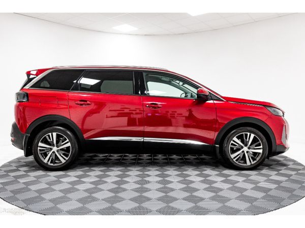 Peugeot 5008 SUV, Diesel, 2021, Red