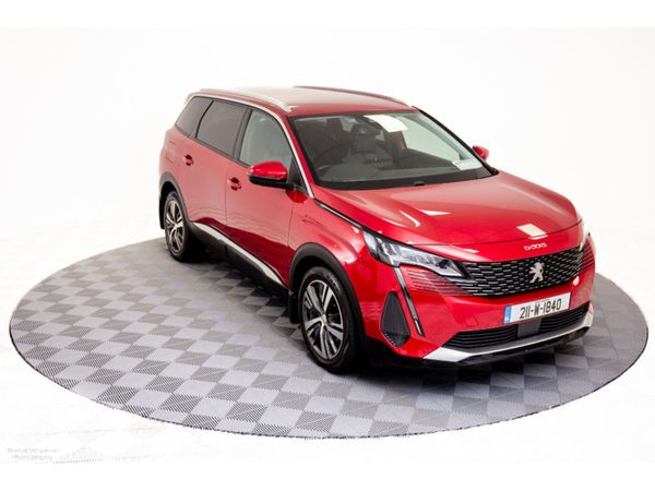 Peugeot 5008 SUV, Diesel, 2021, Red