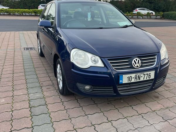 Volkswagen Polo Hatchback, Petrol, 2010, Blue