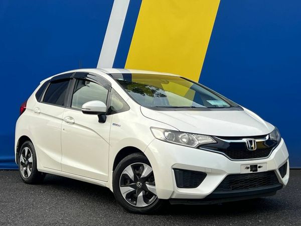 Honda Fit Hatchback, Petrol Hybrid, 2017, White