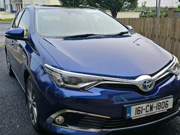 Toyota Auris Hatchback, Petrol Hybrid, 2016, Blue