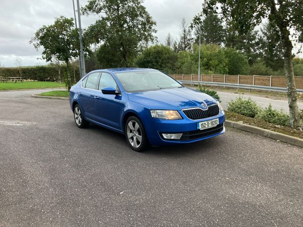 Skoda Octavia Saloon, Diesel, 2015, Blue