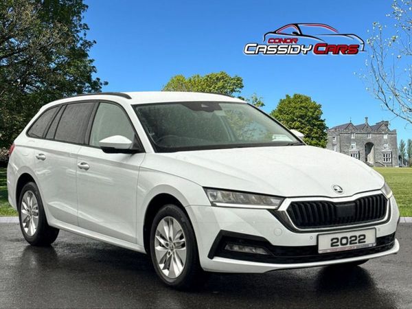 Skoda Octavia Estate, Diesel, 2022, White