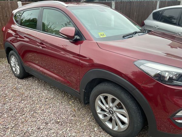 Hyundai Tucson SUV, Diesel, 2016, Red
