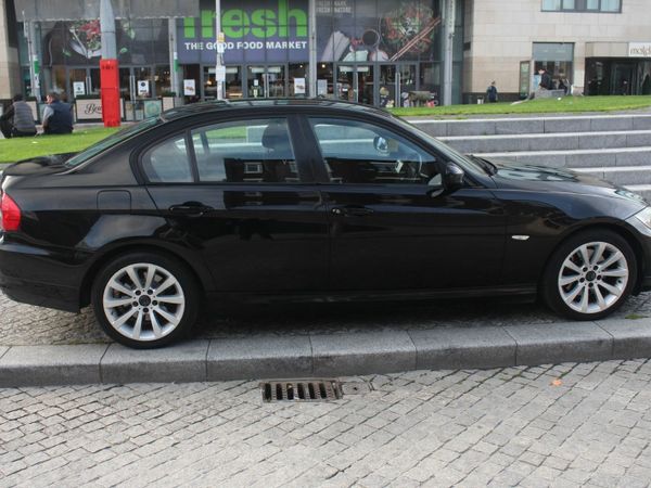 BMW 3-Series Saloon, Diesel, 2009, Black