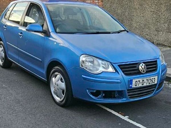 Volkswagen Polo Hatchback, Petrol, 2007, Blue
