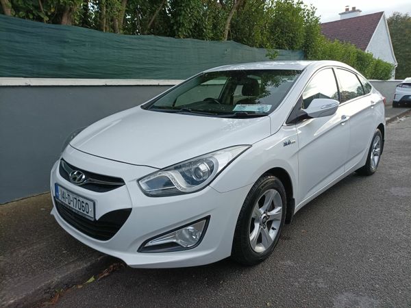 Hyundai i40 Saloon, Diesel, 2014, White