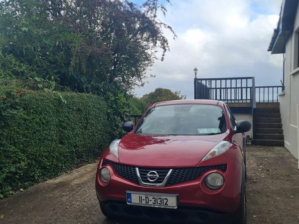Nissan Juke SUV, Petrol, 2011, Red