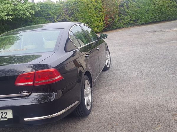 Volkswagen Passat Saloon, Diesel, 2012, Black