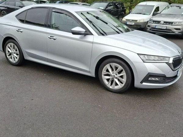 Skoda Octavia Saloon, Diesel, 2021, Grey