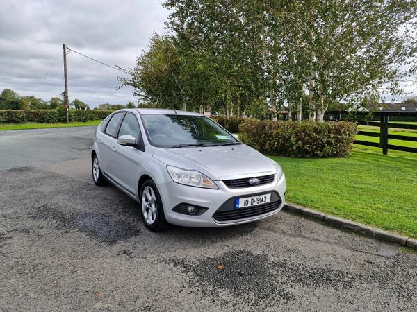 Ford Focus Hatchback, Diesel, 2010, Silver