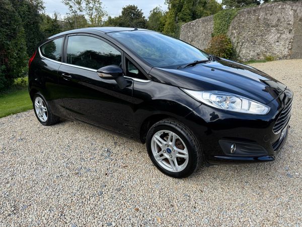 Ford Fiesta Hatchback, Petrol, 2013, Black