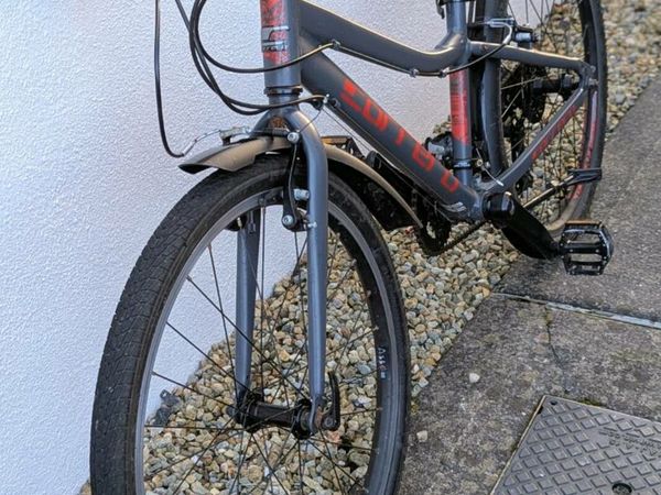 Carrera Abyss Junior Hybrid Bike 24