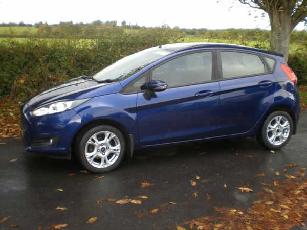 Ford Fiesta Hatchback, Petrol, 2017, Blue