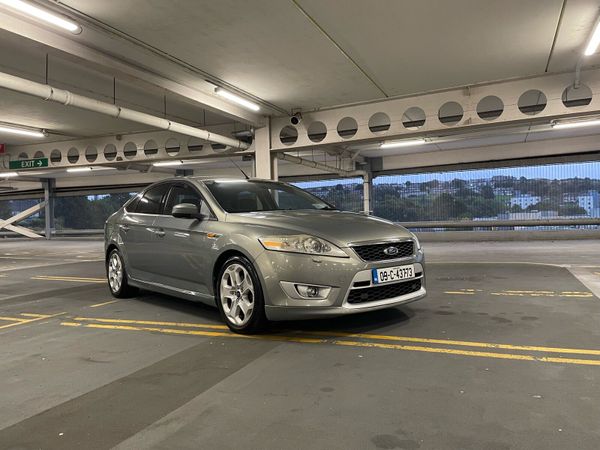 Ford Mondeo Hatchback, Diesel, 2009, Grey