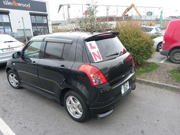 Suzuki Swift Hatchback, Petrol, 2008, Black