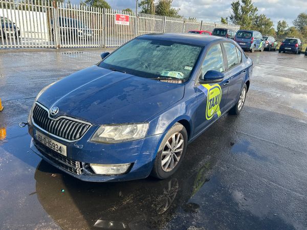 Skoda Octavia Saloon, Diesel, 2016, Blue