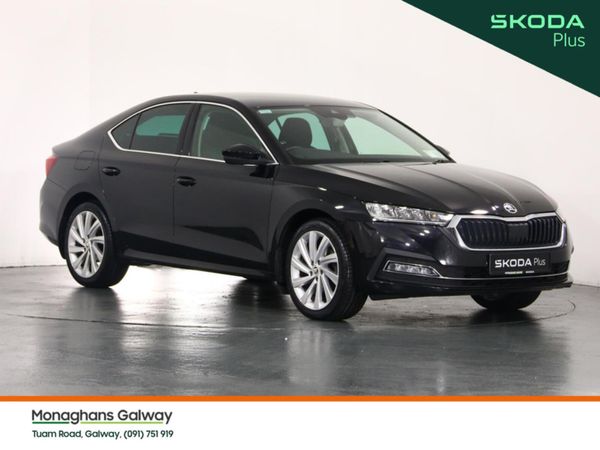 Skoda Octavia Hatchback, Diesel, 2023, Black