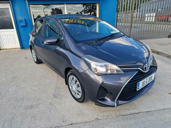 Toyota Yaris Hatchback, Petrol, 2015, Grey