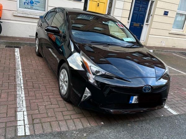 Toyota Prius Hatchback, Petrol Hybrid, 2016, Black