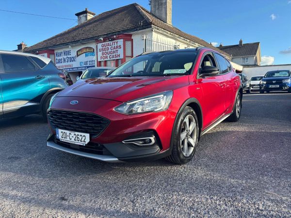 Ford Focus Hatchback, Diesel, 2020, Red
